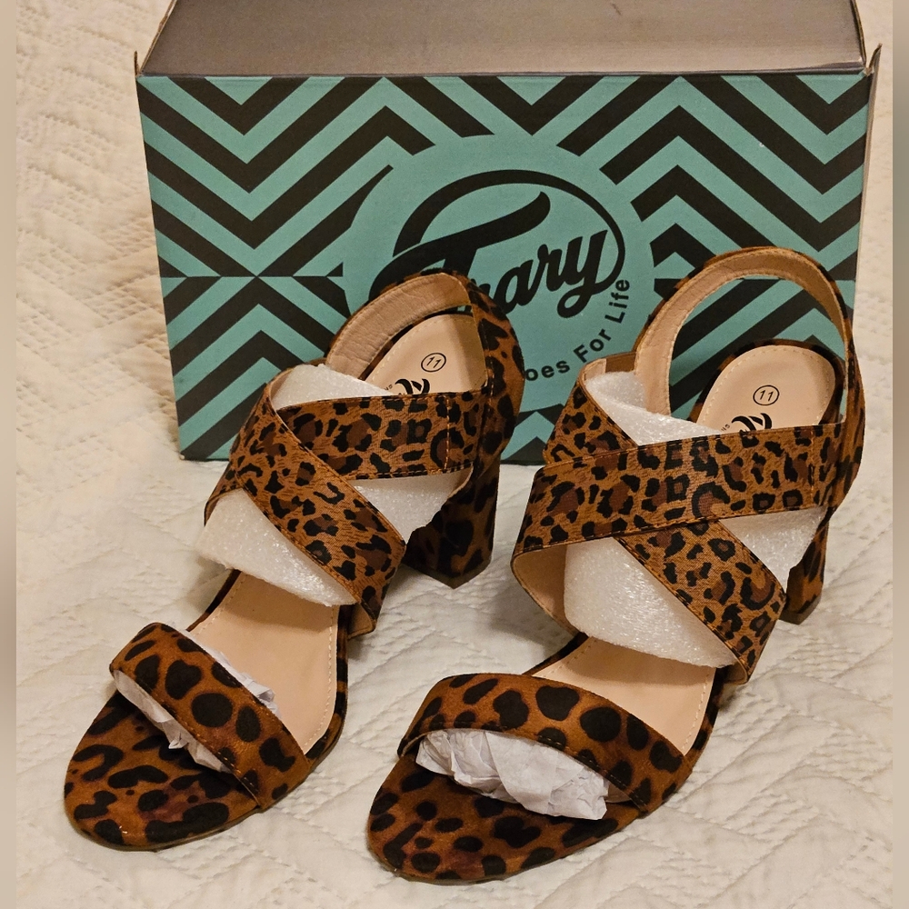 NWT Trary Women's Chunky High Heel Sandals Leopard Size 11